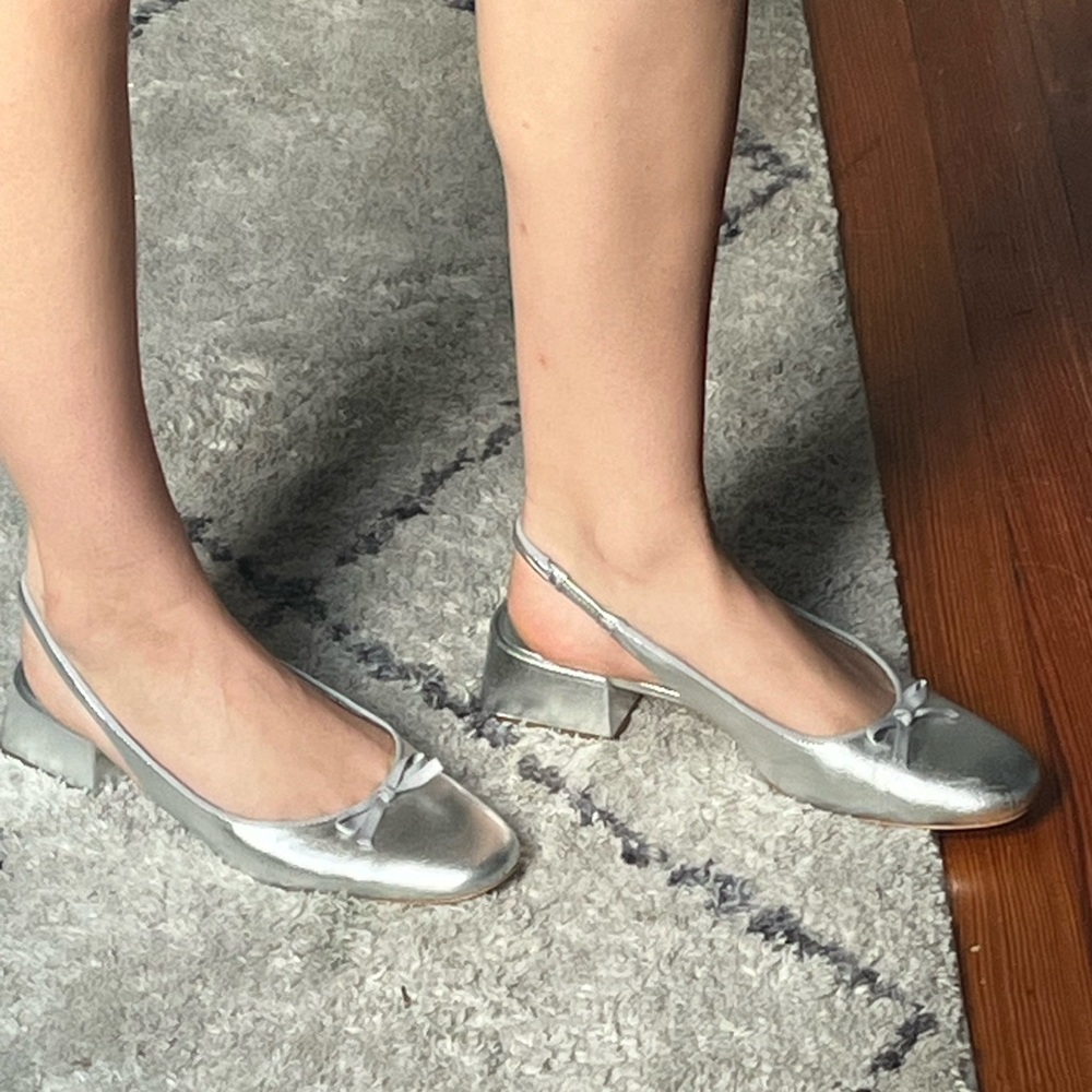 Reformation Margarita Slingback Heel Round Toe Metallic Silver